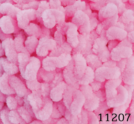 Himalaya Dolphin Loop 11207 yarn by YarnPark