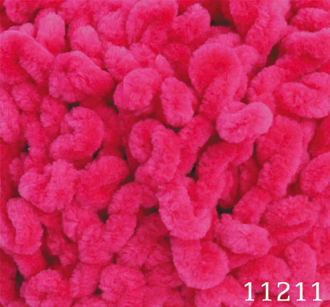 Himalaya Dolphin Loop 11211 yarn by YarnPark