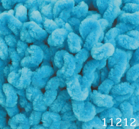 Himalaya Dolphin Loop 11212 yarn by YarnPark