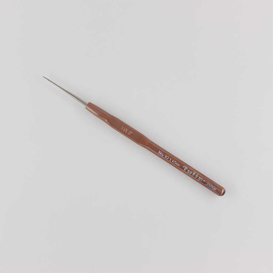 Tulip Plastic-Handle Lace Crochet Hook – No. 10
