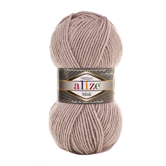 Alize Superlana Midi 652 yarn by YarnPark