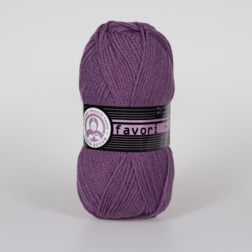 Madame Tricote Paris Favori 104 All-Purpose Yarn by YarnPark