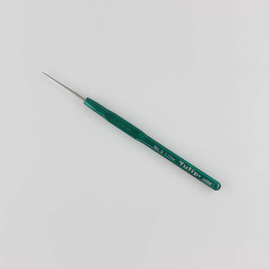 Tulip Plastic-Handle Lace Crochet Hook – No. 9